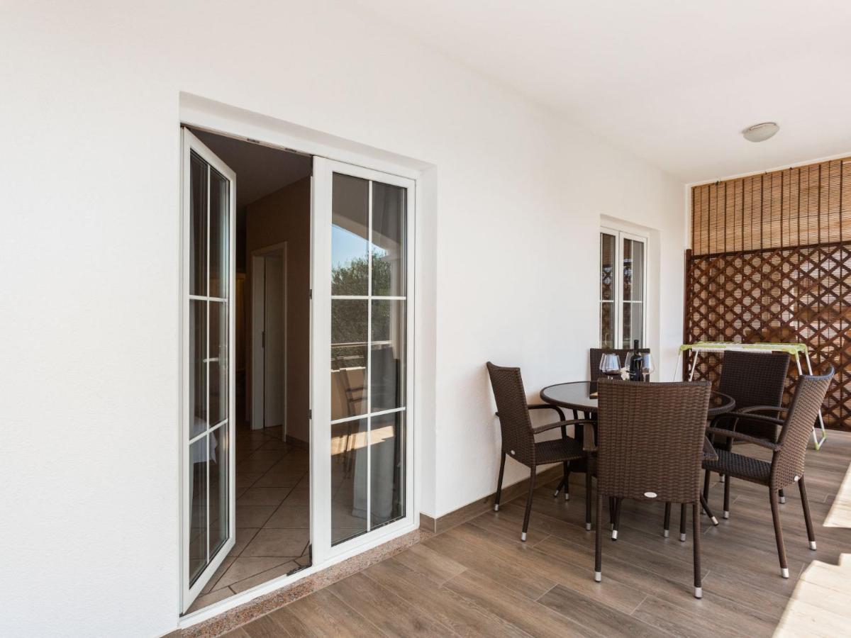 Apartment Tino-2 By Interhome Sukošan Kültér fotó